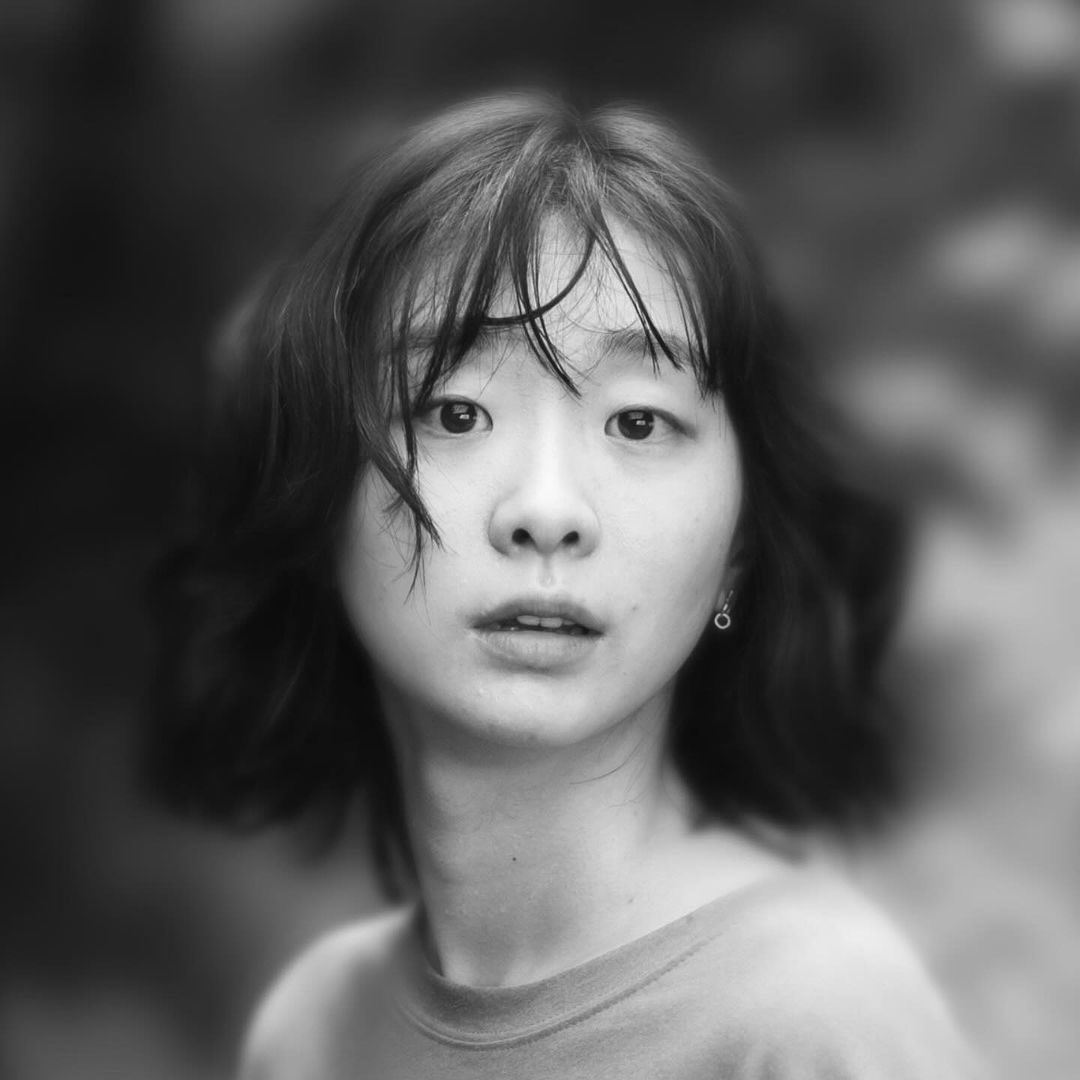 thatyearus's tweet photo. from a witch to a sociopath, a pr expert, a yearning lesbian, an AI development researcher, a criminal profiler&amp;suspect of a murder case, to a bus guide suffering from motion sickness… I believe in kim dami’s project choices only https://t.co/MARw0SxF0M