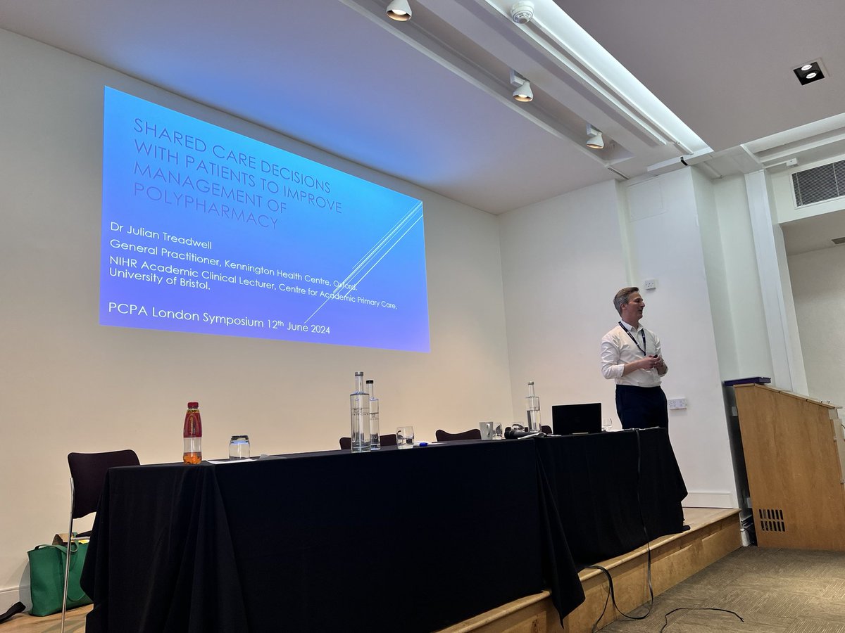 pcpa_org's tweet photo. Julian Treadwell @JulianTreadwel1 discussing GP Evidence Resources &amp; Shared- care decisions with General Practice patients in improving management of polypharmacy

PCPA London Symposium #PCPAEvents

https://t.co/TkfI5JaNwP https://t.co/NTmnYR5yWt