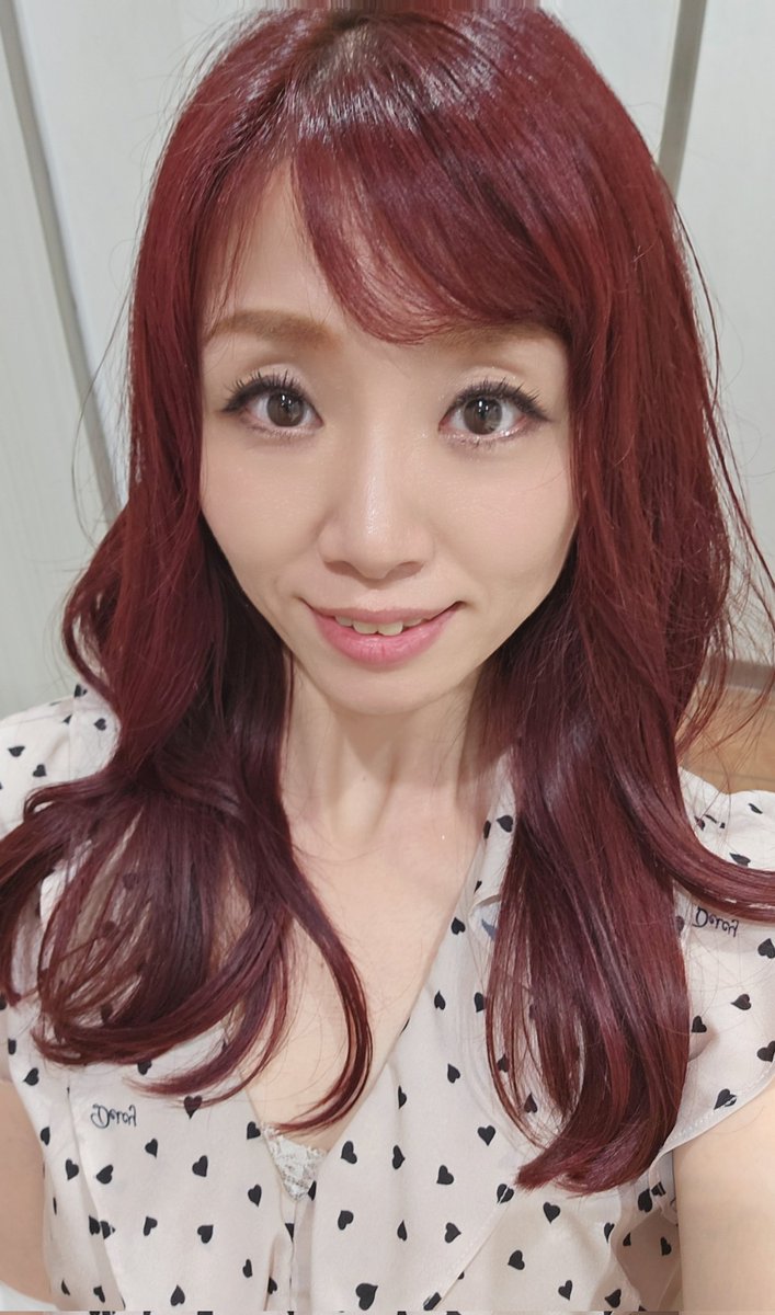 chiiic91422577's tweet photo. ダメージうけすぎて心がもたん…
わかってるん、だから自分が１番悔しい。
気分転換できそうだなとおもって少し外へ…☀️ぴんくぱわー注入してもらってきた💗
#pinkhair #ladylook 
変なつぶやきしたのも気付いてなくてごめんなさい(TдT)心配おかけして申し訳ありません😭ありがとうございます💕 https://t.co/RZudAPpx3q