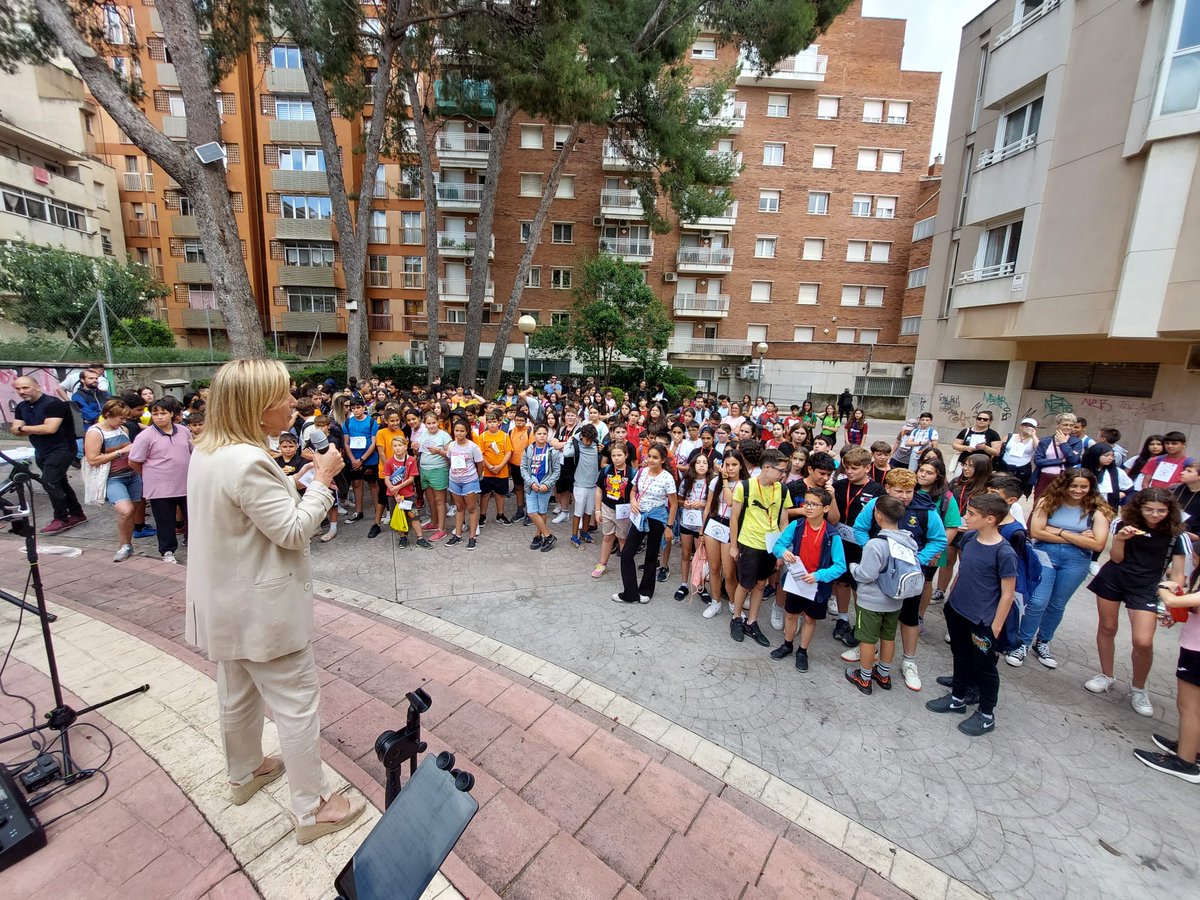 VallsAjuntament's tweet photo. Educació | 📸 Avui s’ha celebrat la 7a edició de la @vilaniuada, una activitat organitzada pel Centre de Recursos Pedagògics amb el suport de la Regidoria d'Educació i Pla Educatiu d'Entorn.

#Valls https://t.co/7kpm0WlFxh
