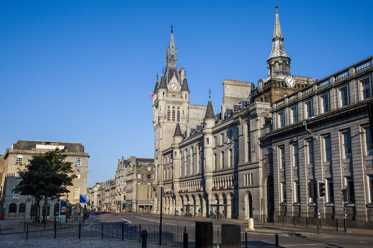 Our commercial litigation team in Aberdeen is looking for a proactive and organised PA to provide administrative support. You can apply, here.

ledinghamchalmers.com/careers/commer…