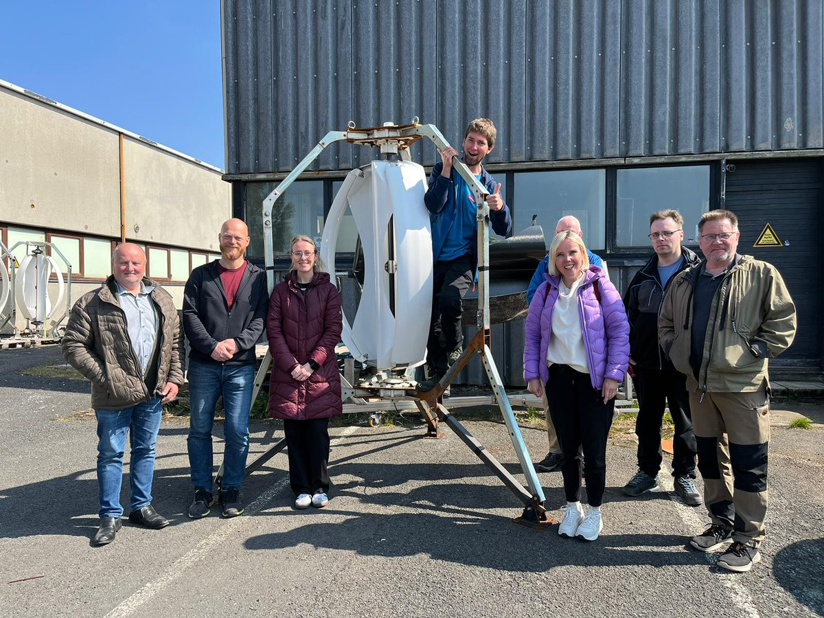 COPOWERproject's tweet photo. 🇮🇸 @NPA2014_2020 #COPOWERproject partners we are in #Reykjavik for a meeting & awareness-raising seminar to disseminate the #cVPP concept to the key project beneficiaries. We've also visited Icewind facilities, where they develop robust vertical axis wind turbines. Stay tuned! https://t.co/wzzZ0Hj9XW