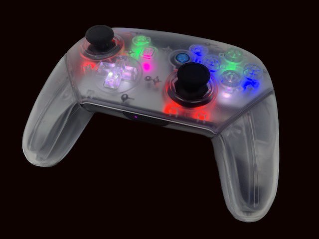 igaguri_YOCHIEN's tweet photo. 🎁🎮PROGCCv3.1無線版プレゼント企画🎮🎁
今回PROGCCv3.1とともに新製品としてPROGCCv3.1無線版も発表されました‼️
そこで先行でPROGCCv3.1無線版をフォロー・リポストいただいた方から抽選で1名様にプレゼントいたします❗️
詳細はツリーに🌲
※画像は参考です https://t.co/O86QdGecJO