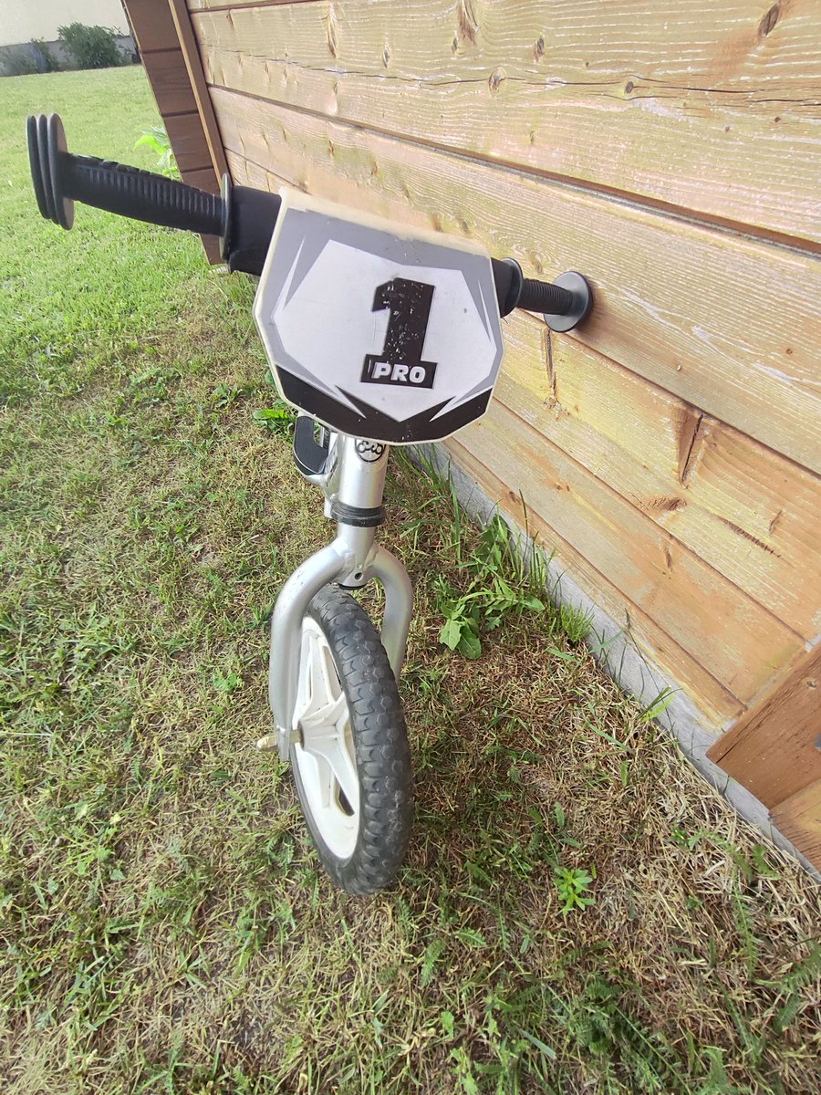 Nākošā andele no manis. Strider skrējritenis. Lietots, bet kalpos vēl ilgi. 
50 eiro. Torņkalns, Teika, Olaine.