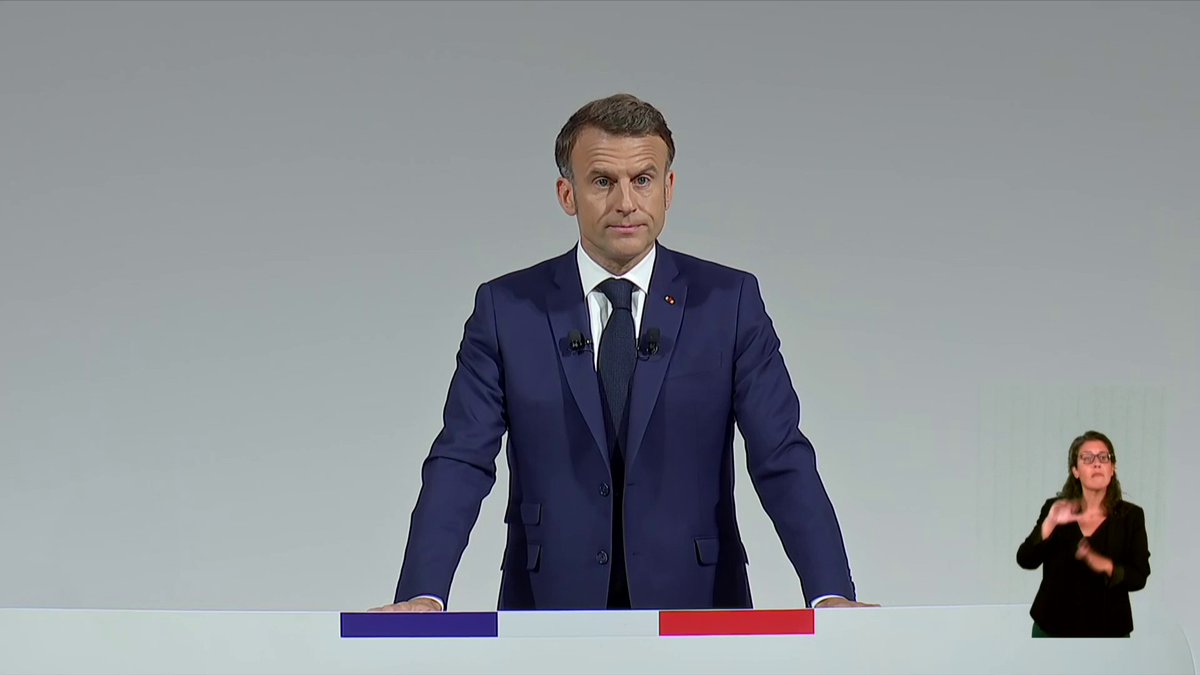 BFMTV's tweet image. 🔴 EN DIRECT
"Front populaire": Macron estime que "Léon Blum doit se retourner dans sa tombe" bfmtv.com/politique/elec…