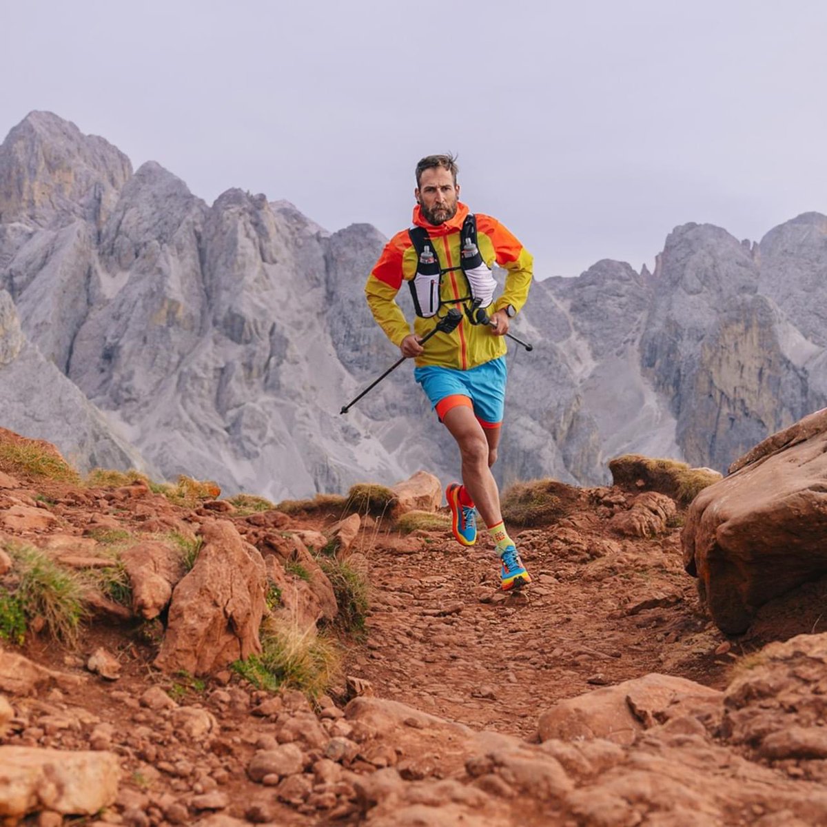 RunUltra_UK's tweet photo. Andrew Holt tests the La Sportiva Prodigio for RunUltra.
Read it here: https://t.co/3POYXX9J3w or via our profile
#ultrarunning #trailrunning #ukrunchat #trailandultra #ultramarathon #chromesocial #instaitra #runultra #gearreview https://t.co/AjMMMnSOuh