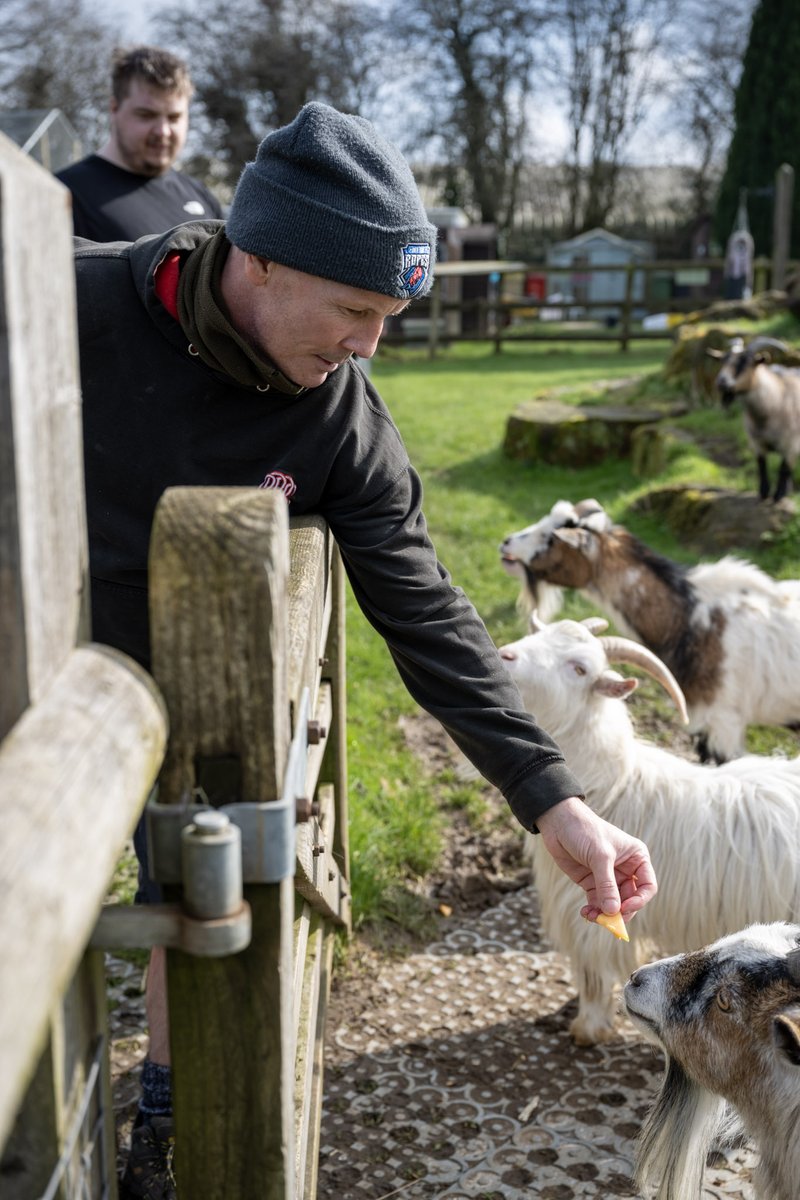 Our fantastic OT Warren feeding a goat, every week he supports clients to engage in a work based intention at Foal farm. #VocationalRehab #OccupationalTherapy #OxleasNHS @ox_ots <a href="/OxleasNHS/">Oxleas NHS</a>