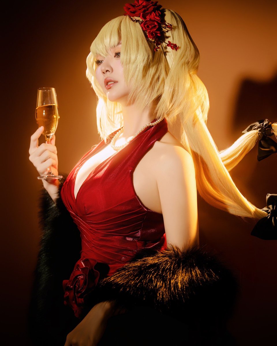 ying_tze's tweet photo. How do I look in this dress ?  I picked it out just for you. ❤
Adventurers! Let’s celebrate the ROX 3rd Anniversary with our exclusive guide! 🎉

#ROX #ROX3rd #HAPPYROXDAY

Download: https://t.co/OgqnJhKZ0G
For more info: https://t.co/VCPBo8nT79 https://t.co/nquZTxDfw2