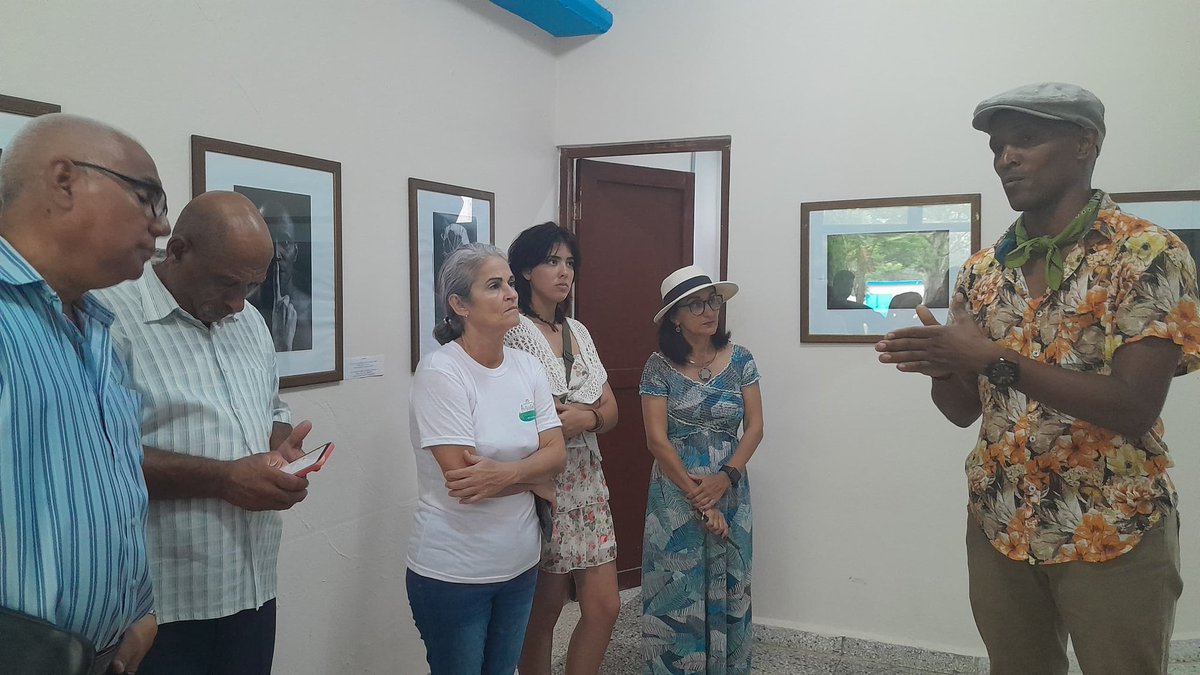#Hoy tuvo lugar  la reinauguracion de la exposición fotográfica "El cepo del silencio"  en la <a href="/universidad_um/">Universidad de Matanzas</a>, en esta ocasión con el claustro de profesores.
#Matanzas #ColorCubano