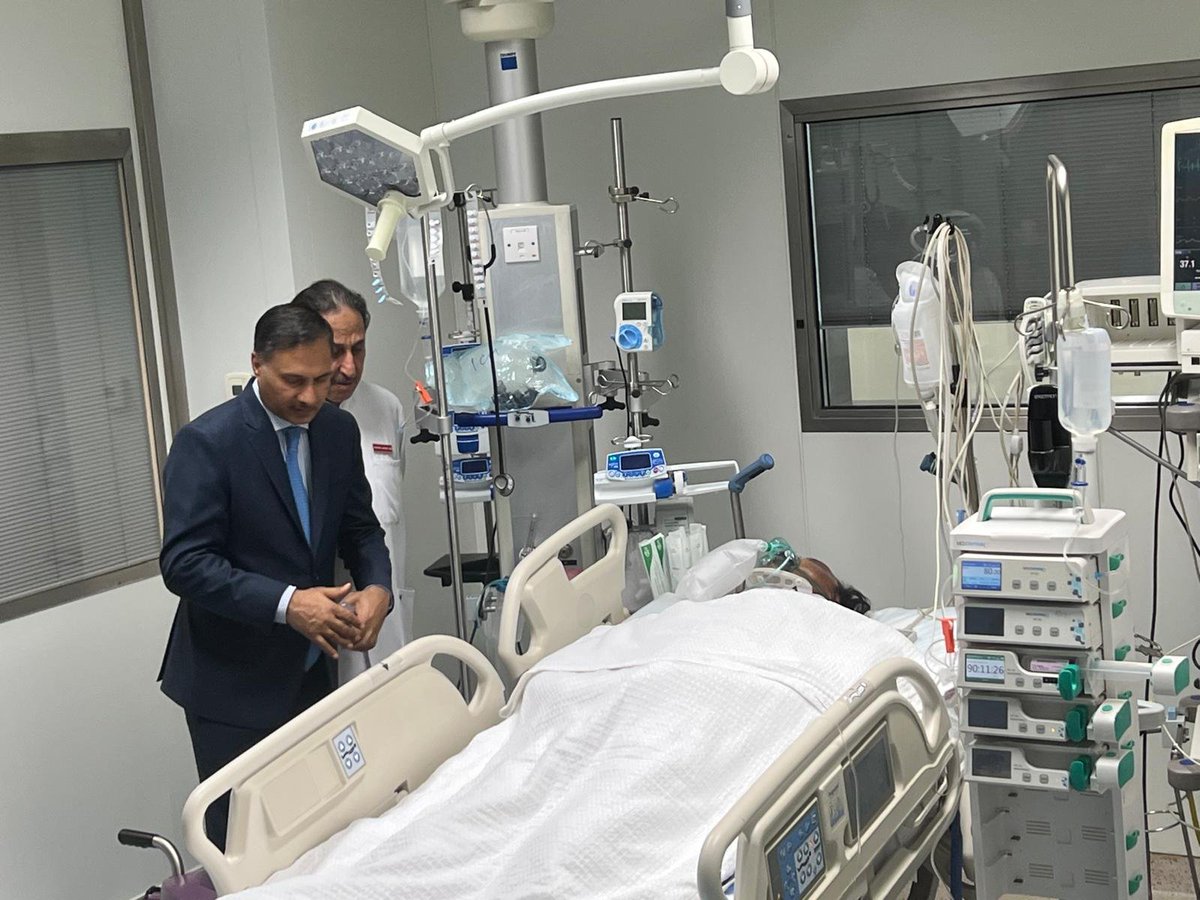 thetimespatriot's tweet image. #Update | Adarsh Swaika, Ambassador of India to Kuwait, visited Al-Adan hospital where over 30 Indian workers injured in today's fire are admitted. He met patients &amp;amp; assured them of full assistance from the Embassy. Hospital authorities report almost all are stable #IndiaInKuwait