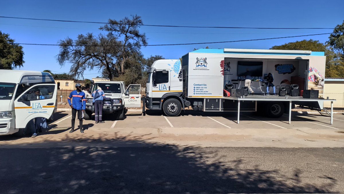 bakkerz24's tweet photo. Out taking services to the people 😎 #ChemaChema https://t.co/0JNkD9cS3E