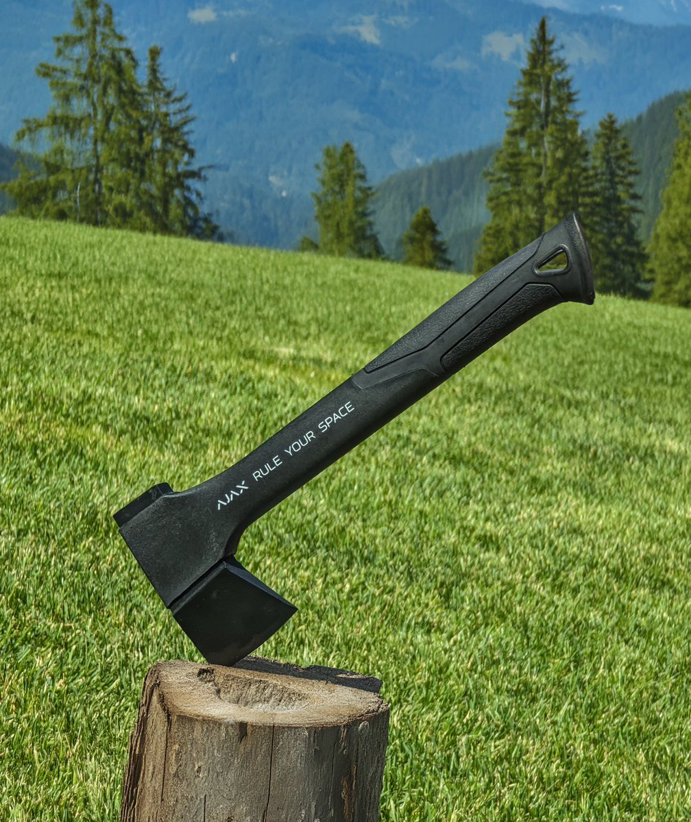 ☀️The most wanted summer accessory from Ajax.

Limited drop, not available for purchase (yet).

Would you like to get one? Comment below: