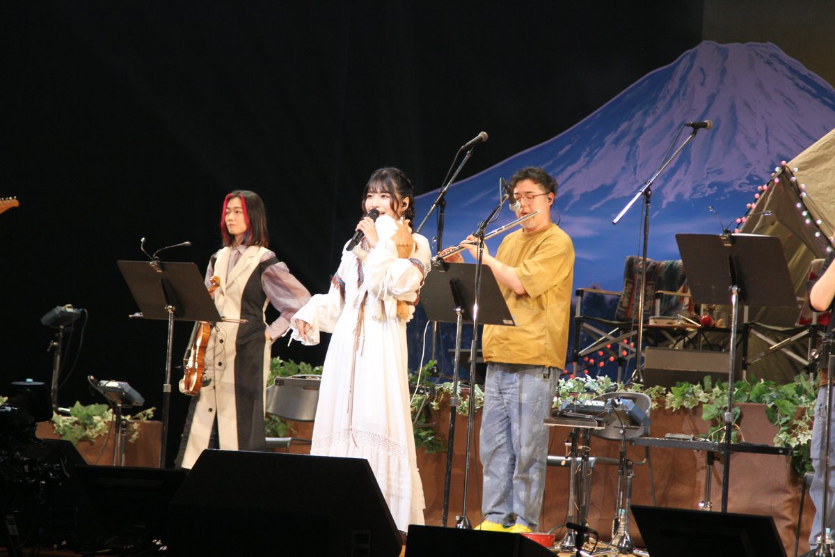 yurucamp_anime's tweet photo. 🏕ゆるキャン△音楽祭 2024レポート公開🏕
6/8(土)に行われた『ゆるキャン△音楽祭2024』昼公演のオフィシャルレポートが公開となりました！
https://t.co/lSNe89UgTx

📣昼公演・夜公演アーカイブ配信中
📅ご視聴は6/15(土)23:59まで
（ご購入は6/15 21:00まで）
https://t.co/t4qUzHyx1l
#ゆるキャン https://t.co/KaqNAKC0Tm