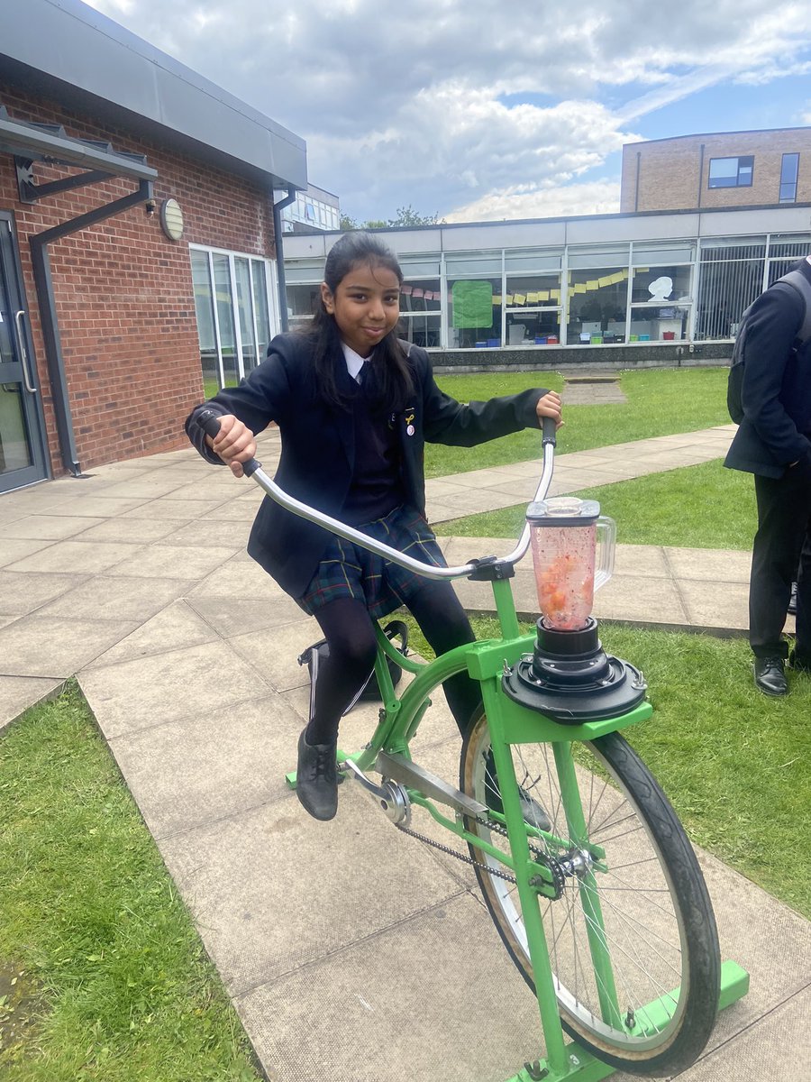 bthcc_college's tweet photo. Well the smoothie bike 🚲 🍒🍓🍇🍎🍉🍑🍊🍋 is going down a treat! The students are loving being able to create their own smoothies #healthyeatingweek https://t.co/CzgQqakYXT