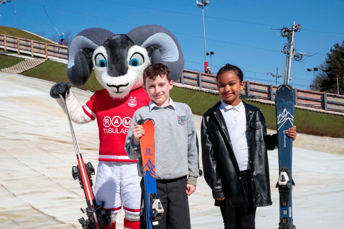 It was great to receive an update from <a href="/Sportaberdeen/">Sport Aberdeen</a> about their ‘Learn To Ski’ programme that we’re proud to sponsor.

To date, 16 classes from 14 schools have taken advantage of this new experience, with over 460 children spending a total of 96 hours on the slopes. Well done!