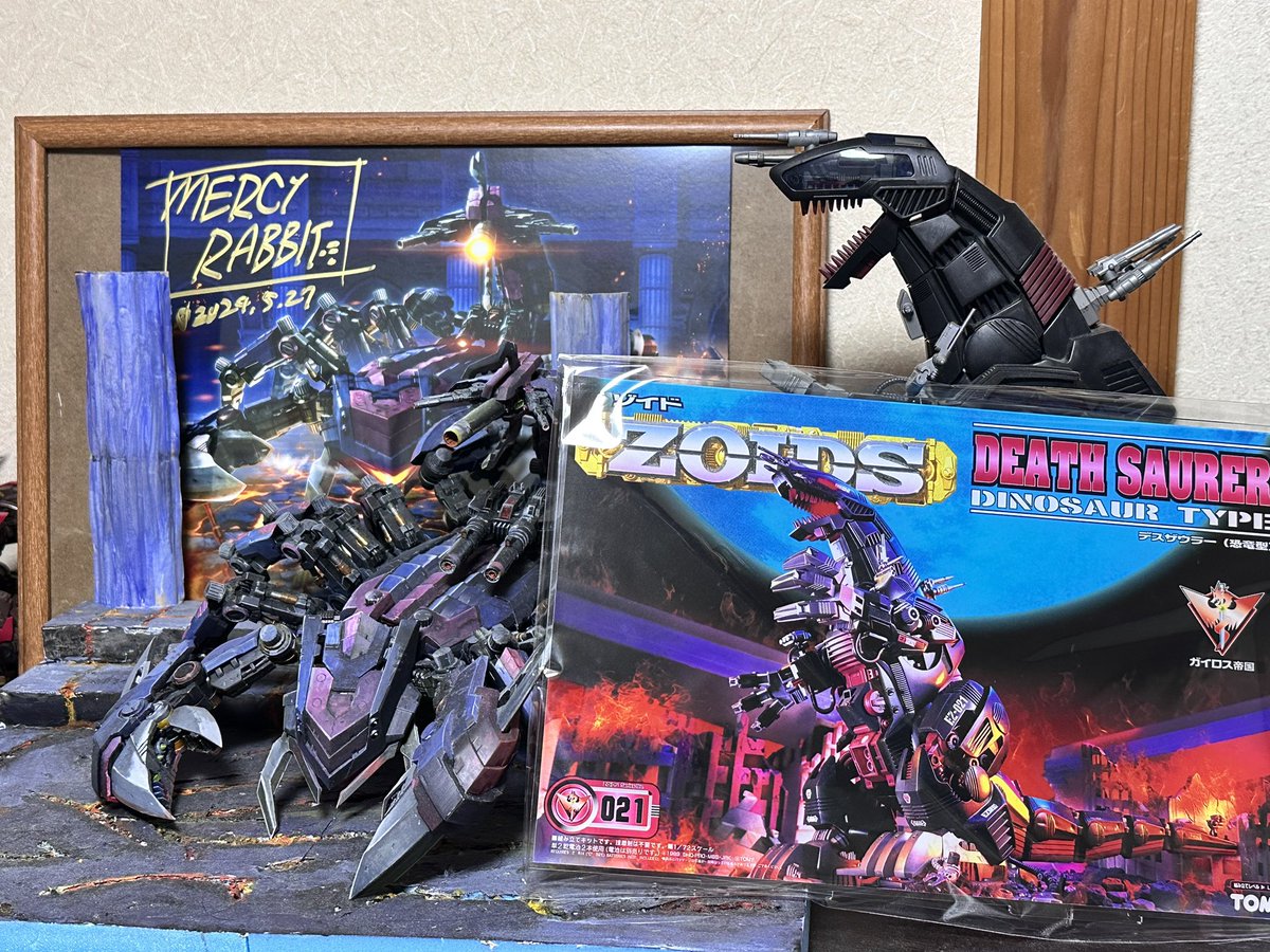 qrttjj's tweet photo. パネルとアクスタ届きました。

パネルはもちろんデススティンガー

デス様&amp;デス様のチョイスにゾイドへの愛を感じました。本当にありがとうございます。

 #ゾイド書籍連動キャンペーン
#ゾイド https://t.co/zI3D2IEIOl