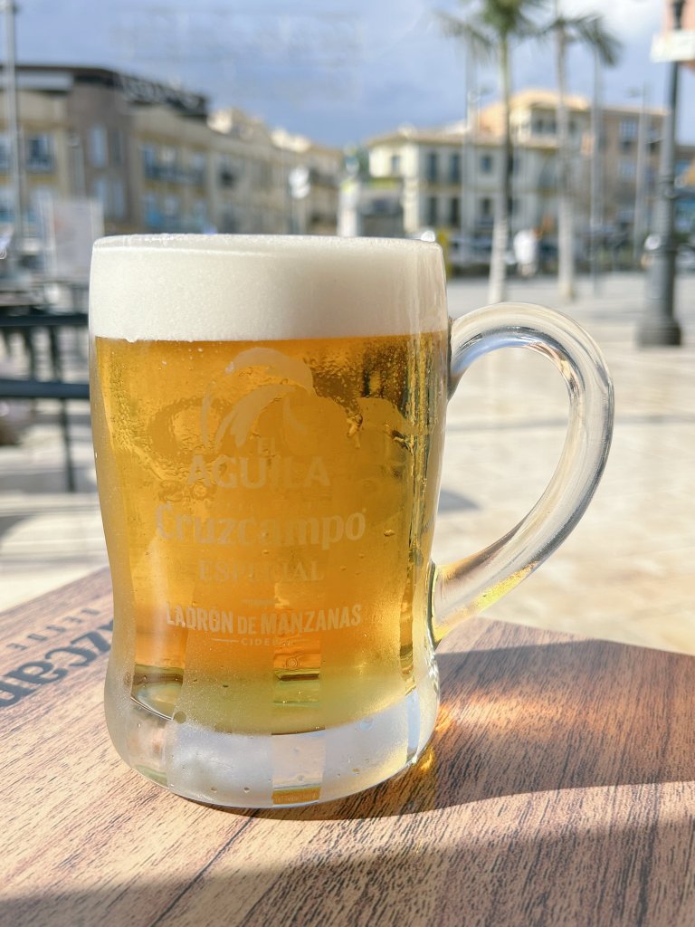 PintsBeauty's tweet photo. A cracking drop of Cruzcampo in Benalmadena,Costa Del Sol 🇪🇸

Only €2 🍻 https://t.co/W4oZpnGV76