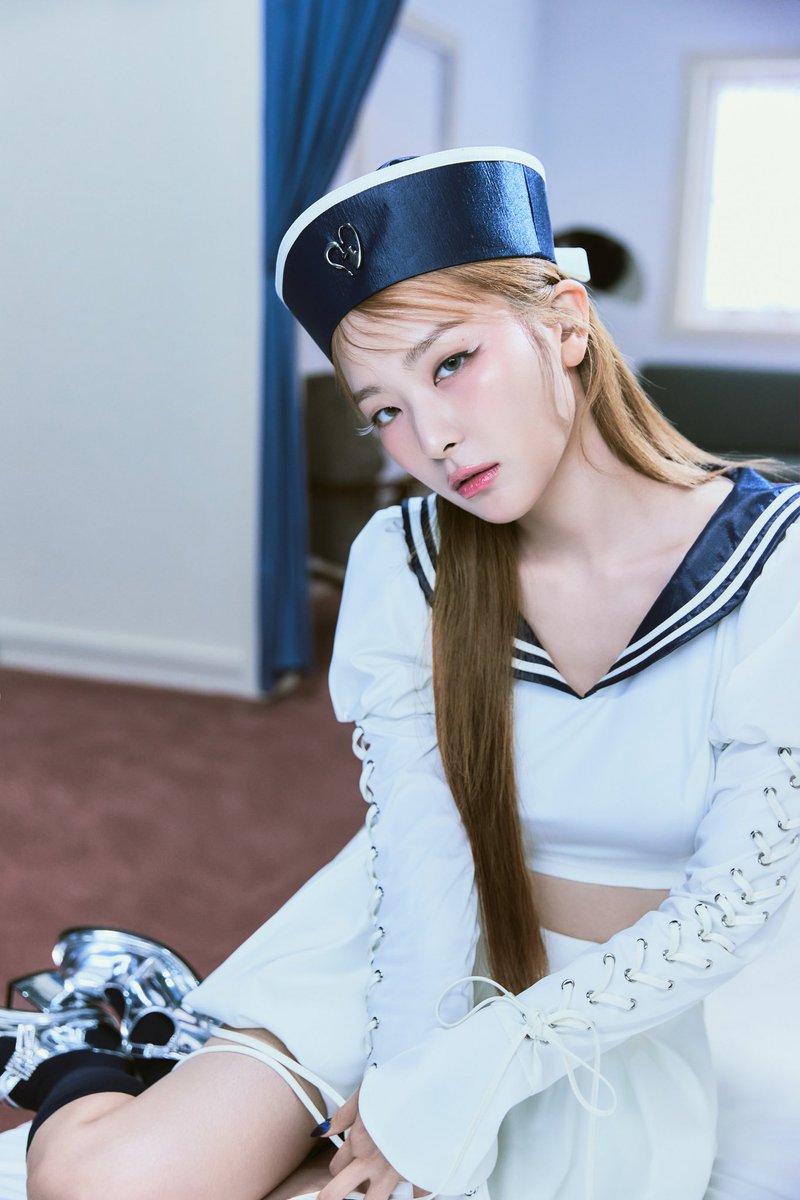 seulgikpics's tweet photo. HER FACE CARD IS INSANE https://t.co/4zOleb3v1b