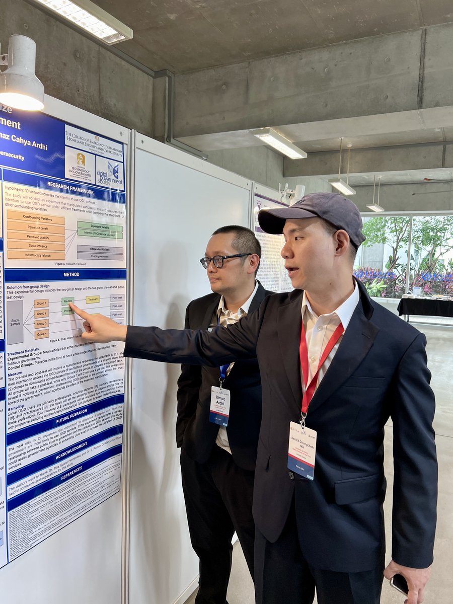 CTGUAlbany's tweet photo. Representing @ResearchUAlbany at #dgo2024 in #Taipei! @CTGUAlbany #Researcher & @UAlbanyCEHC #PhD Candidate @dwi_p_sari with #UAlbany #InformationScience PhD students @derickmarkma & @dimaz_c_ardhi presenting #CivicTrust & the Intention to Utilize #OpenGovernmentData. https://t.co/vaZSfkZmmw