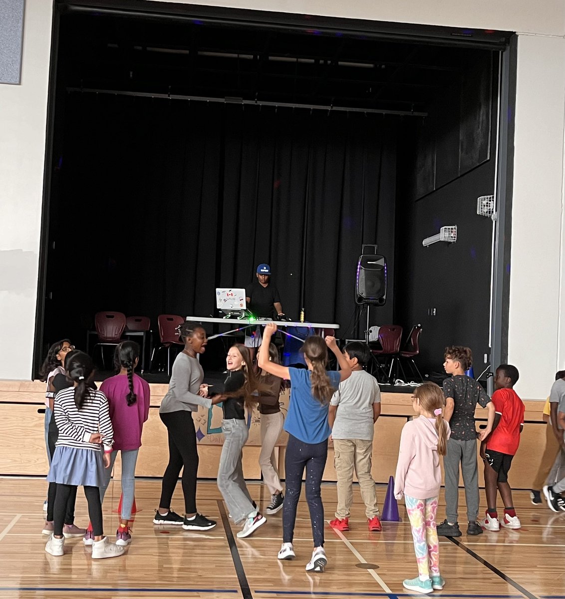 Mrs. Burguete tweet media