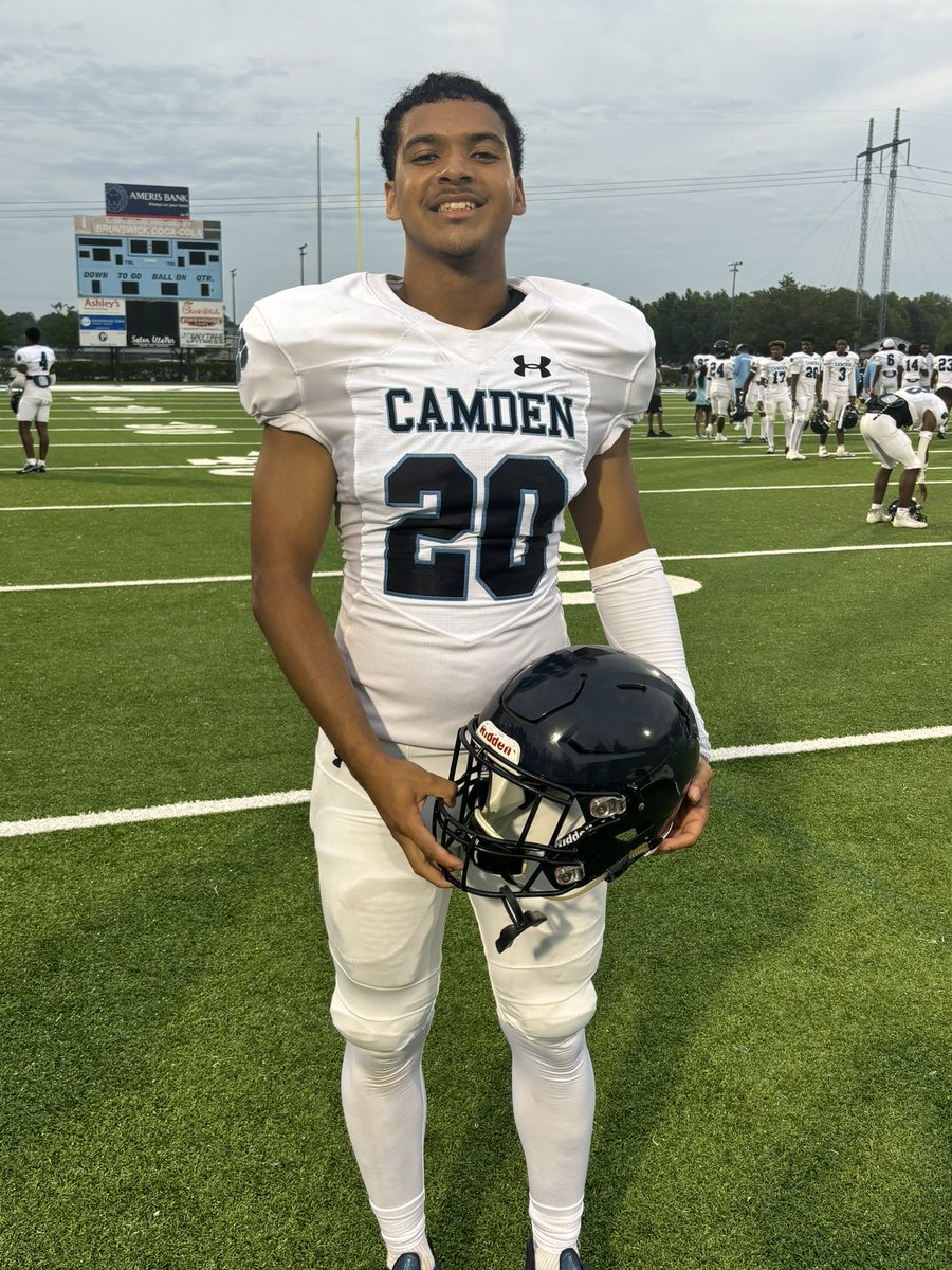 Being a parent is the gift that keeps on giving. Wishing a very Happy 17th Birthday to our Son <a href="/7DMartinez/">David Martinez</a> 🎉🥳. We love you and we are proud of you. We pray that the Lord continues to bless you 💙