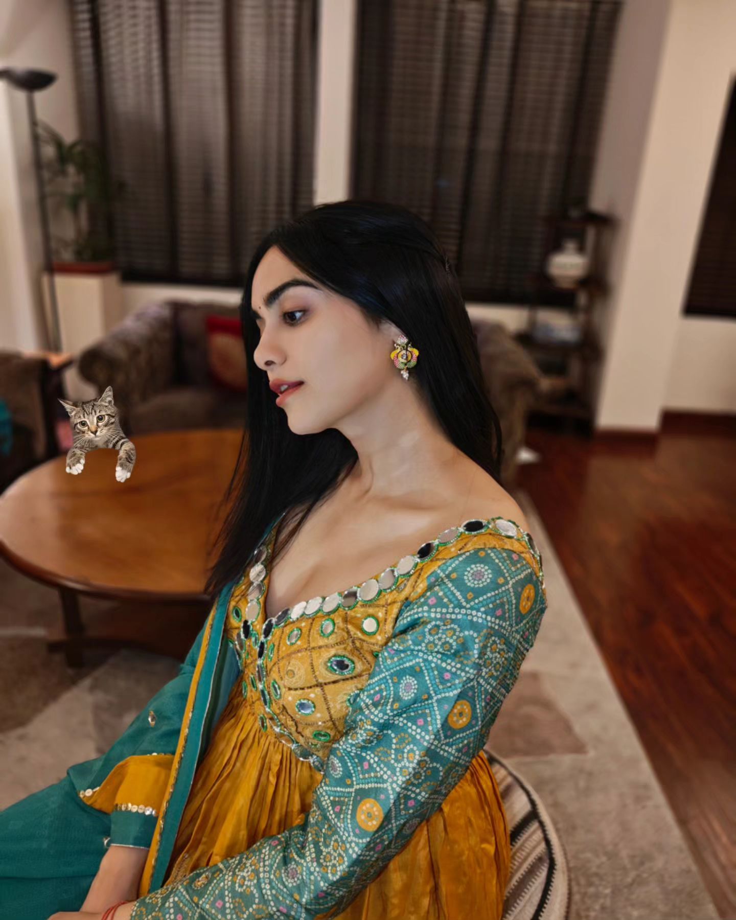 GP3pHUUboAApqIa?format=jpg&name=large