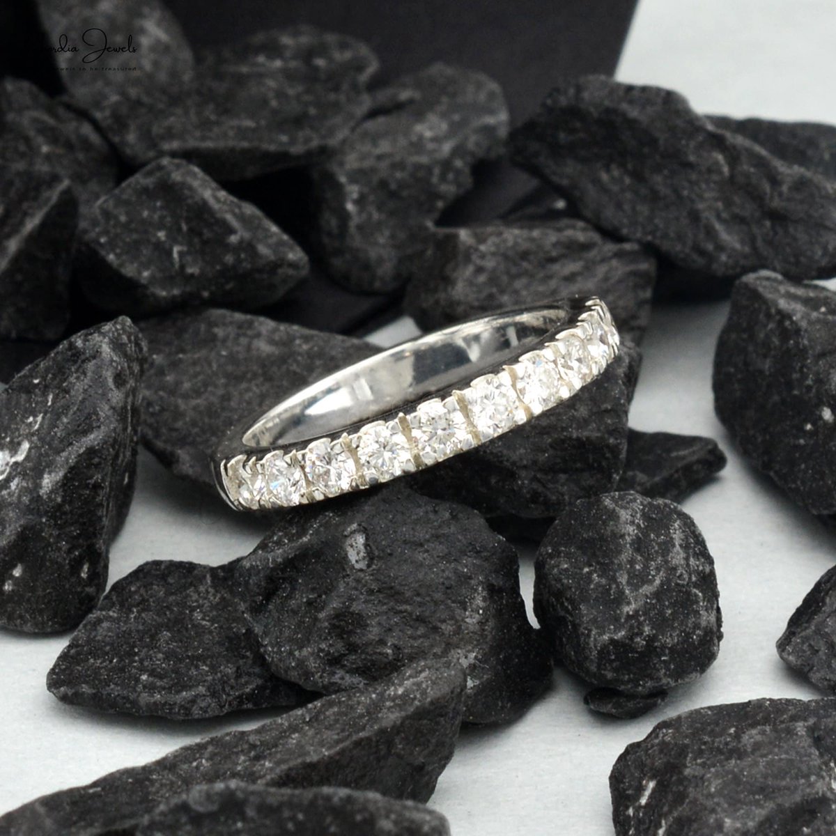 Chordia_Jewels's tweet image. Real White Diamond Half Eternity Band Ring 14k Solid White Gold ⁦@Etsy⁩ 

jewelsbychordia.etsy.com/listing/173137…

#realdiamond #whitediamond #halfeternity #bandring #eternityring #14kgoldring #weddingring #giftforher #etsyshop