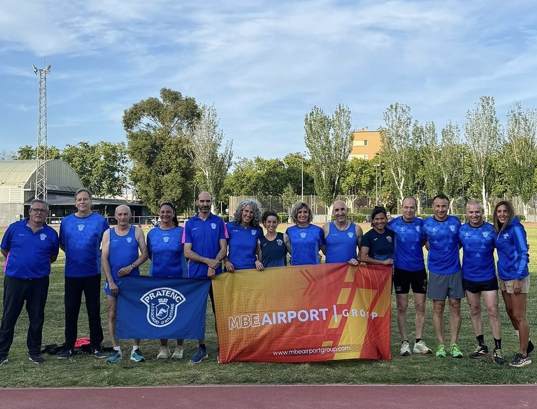 Mail Boxes ETC Airport (@mbeairport) on Twitter photo MBE Airport | GROUP patrocina a la Asociación de #Atletismo <a href="/PratencAA/">Pratenc AA</a> en el Campeonato de España Clubes Master que se celebró en Ibiza el pasado fin de semana.
Enhorabuena a todo el equipo por los resultados y en especial a nuestro compañero Isaac Piñero 🏃🏻🏆
#MBEsostenible #RSC MBE Airport | GROUP patrocina a la Asociación de #Atletismo <a href="/PratencAA/">Pratenc AA</a> en el Campeonato de España Clubes Master que se celebró en Ibiza el pasado fin de semana.
Enhorabuena a todo el equipo por los resultados y en especial a nuestro compañero Isaac Piñero 🏃🏻🏆
#MBEsostenible #RSC