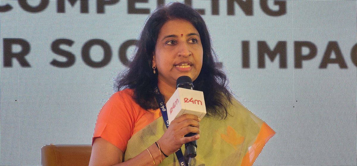 Dr_Jayashree_B's tweet photo. Communicators galore! But all with a social purpose... Glad to be a part of the #e4mDoGood conference panel sharing work ideas and thoughts for the sector. The session on 'Crafting Compelling Narratives' had us thinking, ideating and sharing. @e4mtweets https://t.co/FEIR7Z44iR