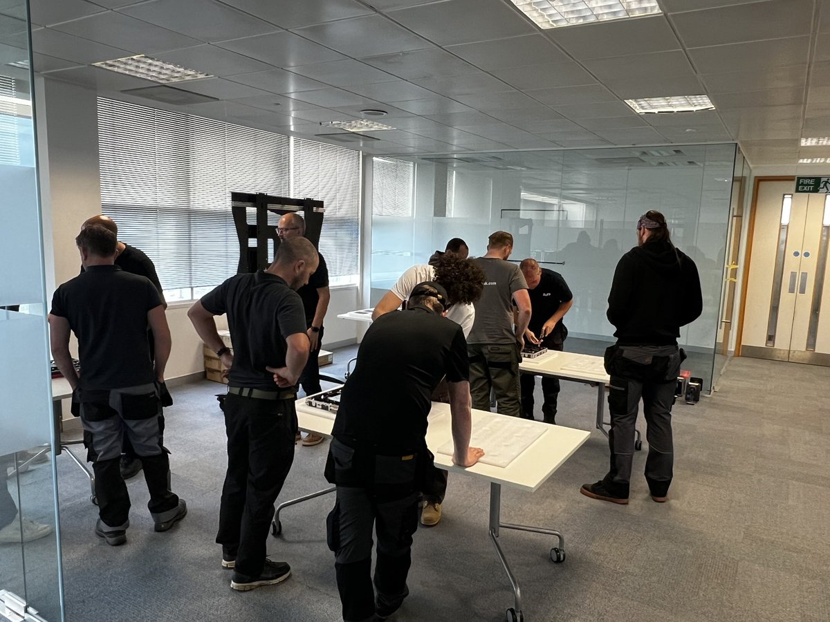 Rhyno_24's tweet photo. Day 2 of 2, @SharpNEC_UK hosting #dvLED #Engineers &amp; #Technicians from @PSCo_, @VisualizationAV, @direct_view_sol &amp; @vtlgroup.

Today is “all hands on product”, as we get into the detail around our dvLED products &amp; solutions!

#AVTweeps #AVBrits🇬🇧 #ProAV #AVInTheAM #SharpNEC https://t.co/h1jap2p3IE