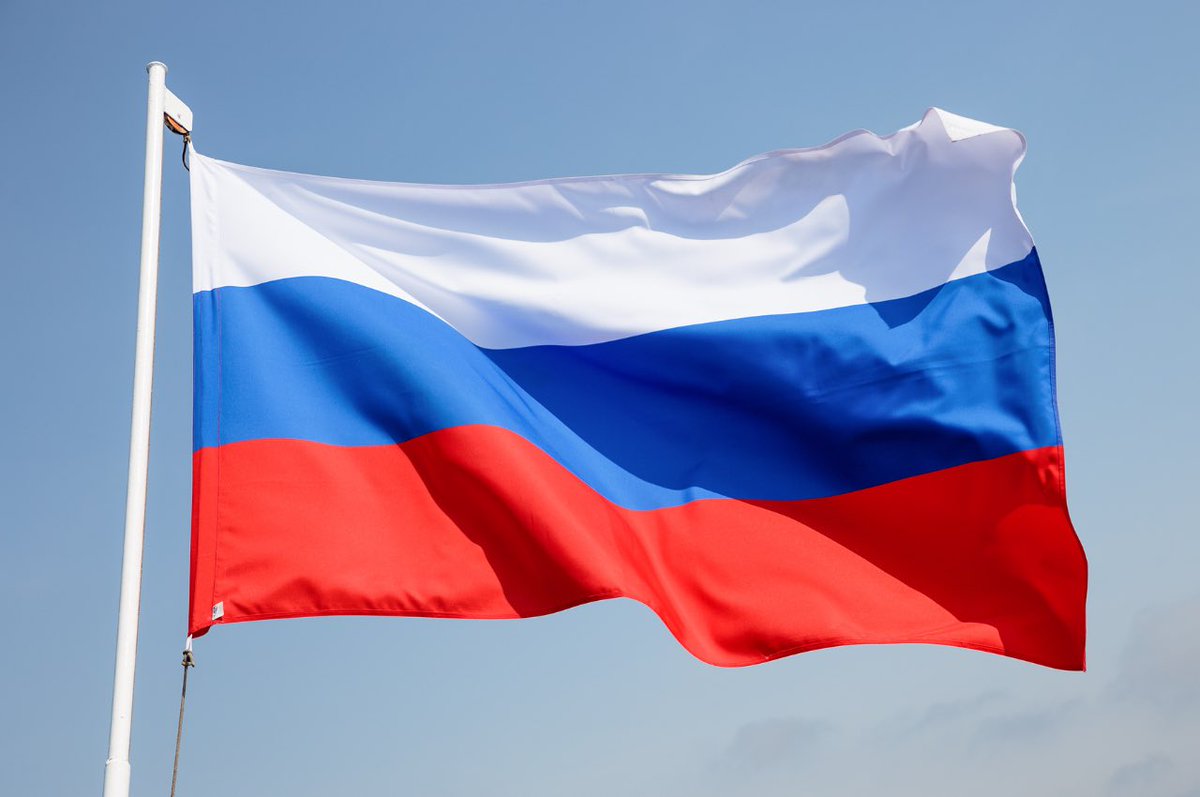 Esteban Lazo: "En el #DíaDeRusia una especial felicitación al hermano pueblo ruso,y a sus autoridades parlamentarias del Consejo de la Federación y de la Duma Estatal de la Asamblea Federal de la Federación de #Rusia🇷🇺.Continuaremos fortaleciendo nuestras relaciones bilaterales"