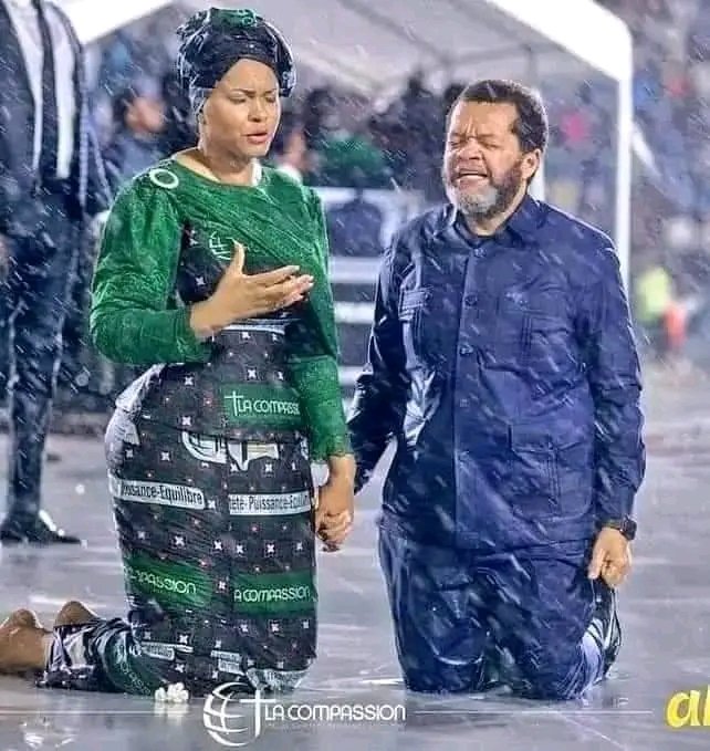 C'est avec une profonde tristesse que nous vous informons du décès de Maman #Blanche_TUNASI, l'épouse bien-aimée du Pasteur #Marcello_TUNASI. Cette nouvelle douloureuse attriste de nombreux chrétiens.
Que Dieu soutienne et réconforte tous les cœurs qui en sont brisés.