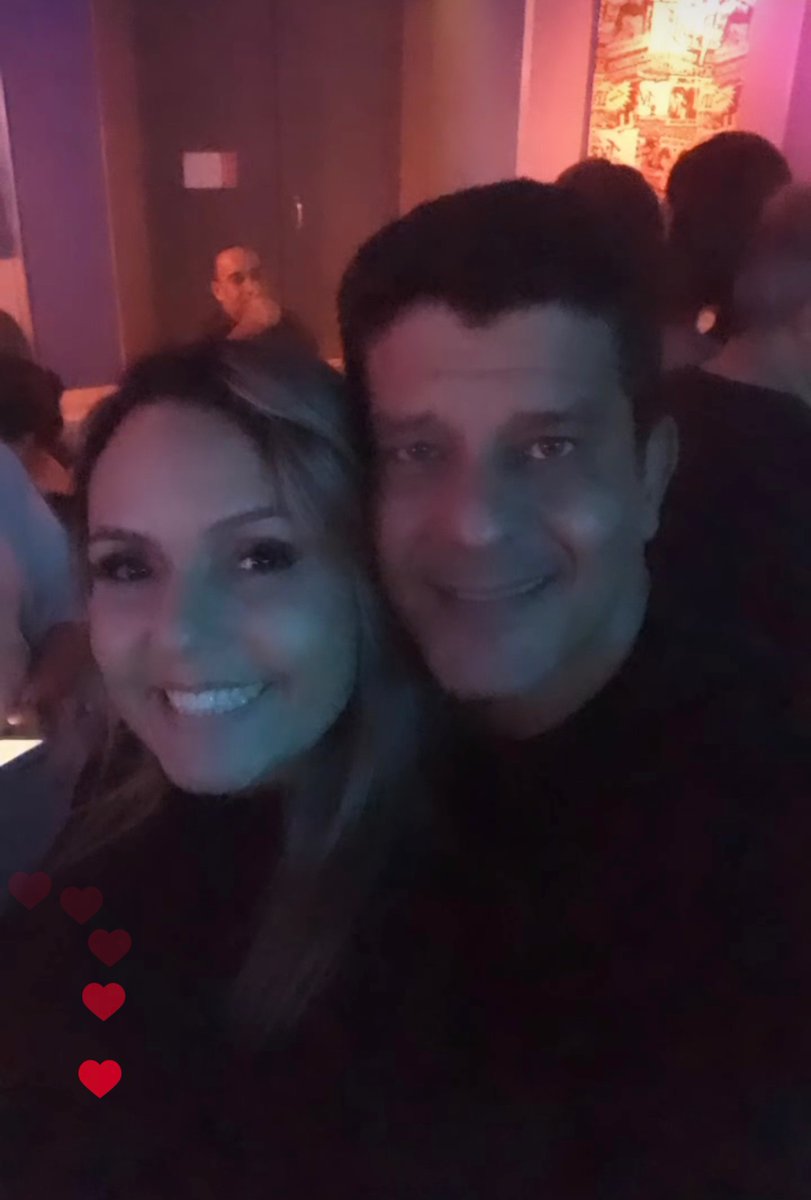 msoutomaior's tweet photo. Love U! Te amo namorida! 
Feliz dia! ❤️🍾🙌🏻 https://t.co/ZRm6AN5XVT