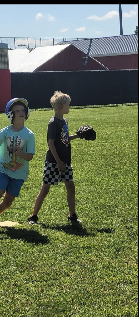 DevilBaseball01's tweet photo. Day 2 Mid Ohio Valley Baseball Camp https://t.co/Pay1Sc2sMb