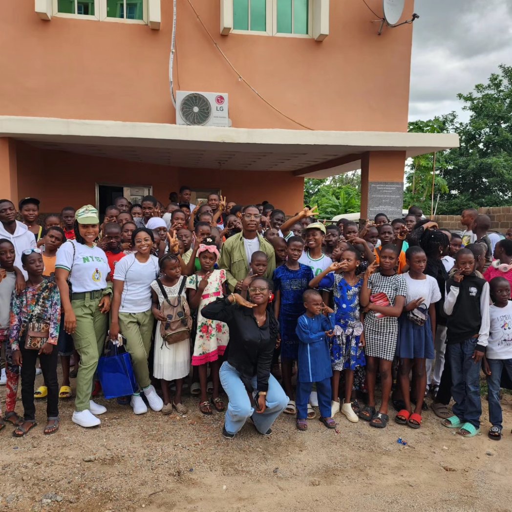 DojaCopy's tweet photo. Snapshots from an unforgettable day! 📸

Our event for secondary school students in Abeokuta was filled with learning, fun and inspiration as we led them to the exciting world of tech.
#AbeokutaSchools https://t.co/wOMGdZhsXZ
