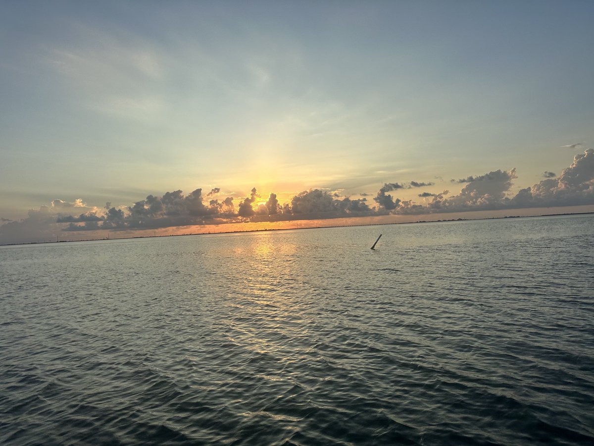 fred_wicker's tweet photo. Have an amazing day! #redfishbay #teacherrecharge #thegoodlife https://t.co/iX8P5iY1xJ