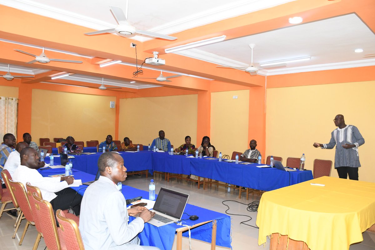 SolidarSuisseBF's tweet image. #Gouvernance_locale inclusive et durable de l’#Exploitation_minière artisanale à petite échelle (#EMAPE) : le #projet #OR outille les #collectivités_territoriales sur les mécanismes. 
𝗘𝗻 𝘀𝗮𝘃𝗼𝗶𝗿 𝗽𝗹𝘂𝘀 𝗶𝗰𝗶👇
urlr.me/B81Cz