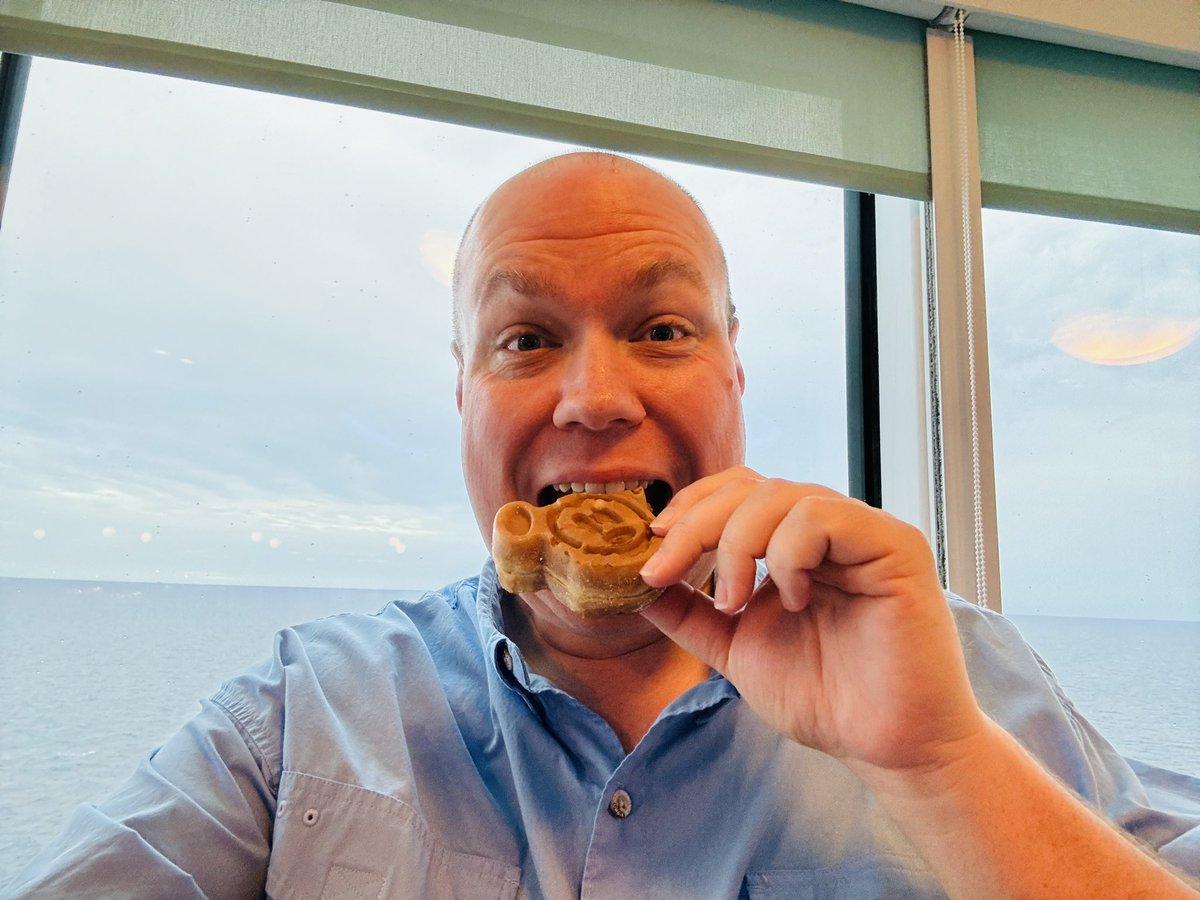williambacky's tweet photo. Enjoyed some Mickey Waffles
#DisneyFantasy #DisneyCruiseLine #DisneyMagicAtSea #DisneyFantasyCruise #DCLFantasy #DisneyCruiseVacation #DisneyCruiseExperience #DisneyAtSea #DisneyFantasyShip #DisneyCruiseAdventure @disneycruise https://t.co/i8s7UoKOx5
