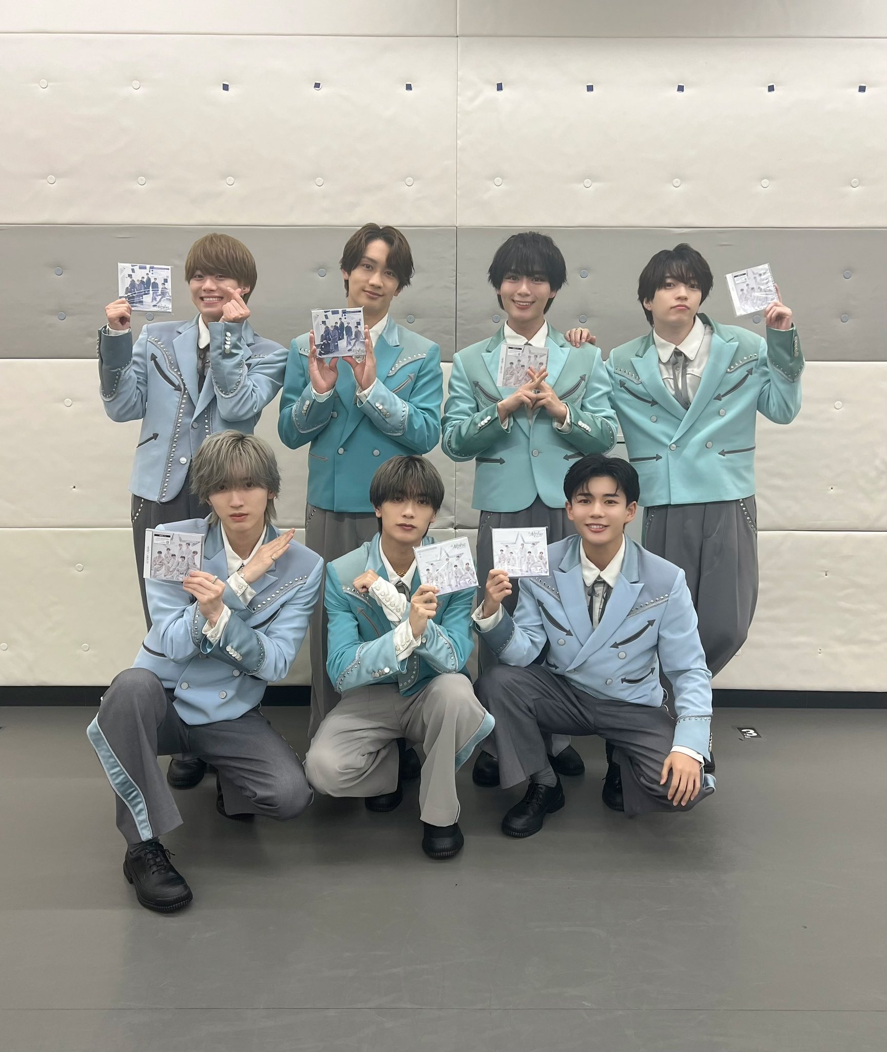 Amazon.co.jp: なにわ男子 | +Alpha (初回生産限定盤2) (CD+Blu