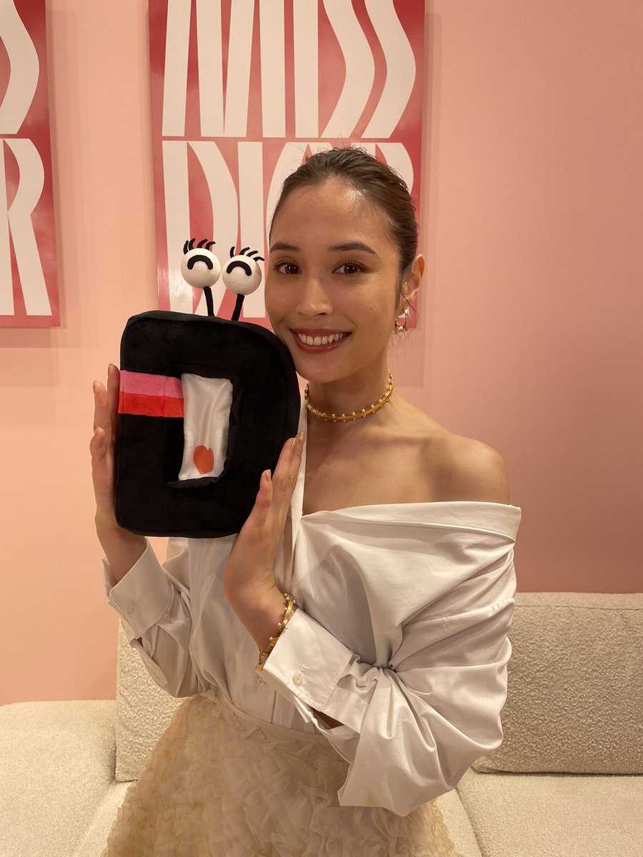 明日10時25分～ #DottiDotti 👀 #デイちゃん がエンタメ情報を紹介