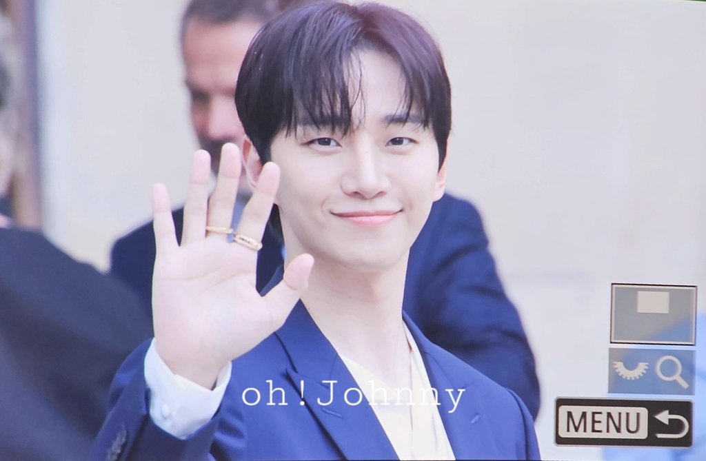 240612 피아제 출근
오늘 개이뻐ㅜㅜㅜ 왕자님 ㅜㅜㅜ
#준호 #JUNHO #이준호 #LEEJUNHO
#PiagetxLEEJUNHO #피아제 #Piaget
#Piaget150 #Piaget150Anniversary