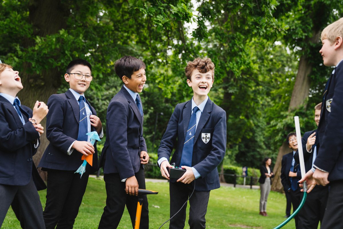WhitgiftSchool1's tweet photo. The Lower First Form soared to new heights during a recent Physics lesson by crafting their own rockets! After an engaging building session, their rockets were launched on Big Side, making for an educational and exhilarating morning. #WhitgiftScience https://t.co/1f07HKGetP
