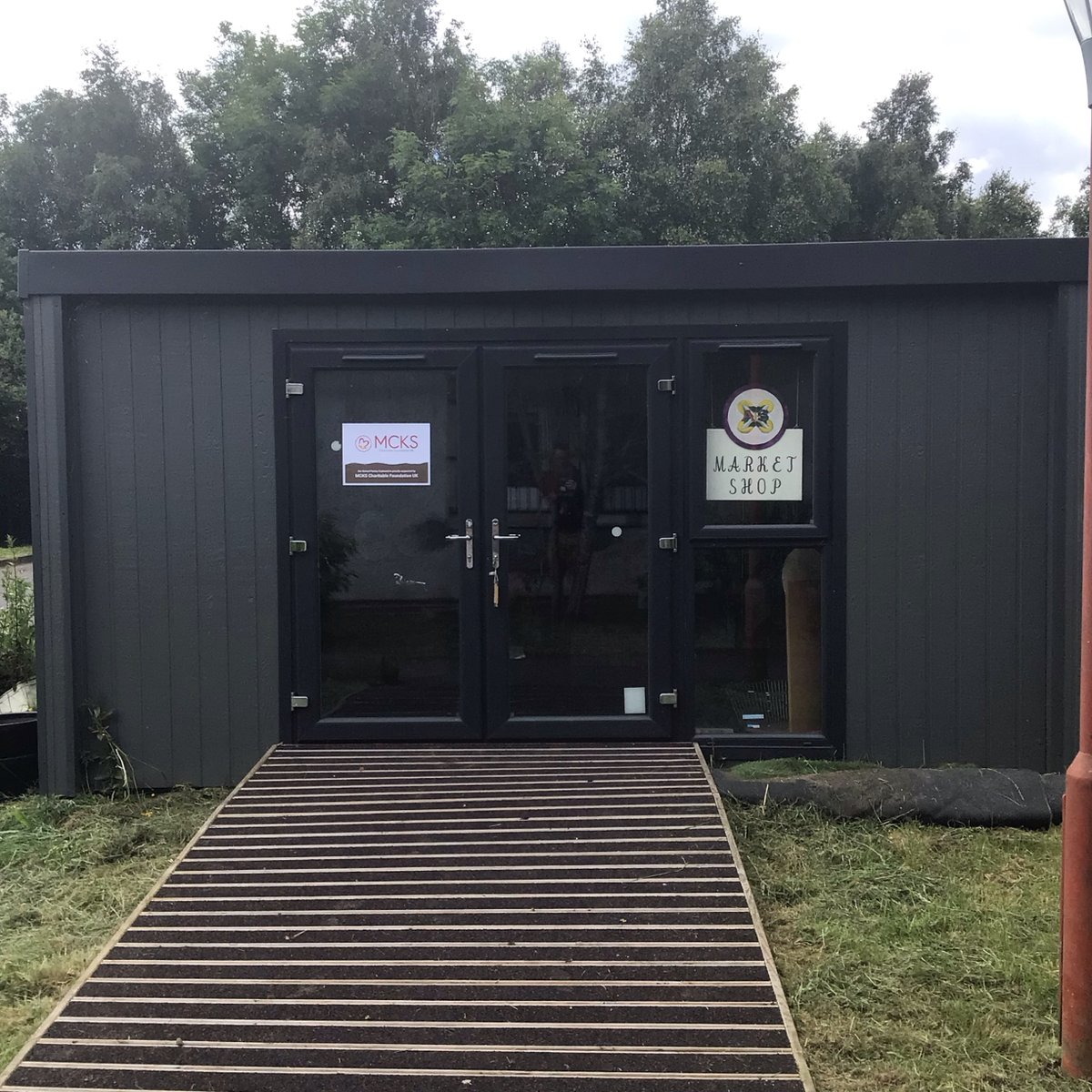 AshtonSecondary's tweet photo. Here you can see our newly outfitted Ashton shop, fully stocked and ready to go thanks to @MCKSCFUK ! #fb #DYW #AshtonValues #Nurture #Respect @Doug_GCC @moore_seana @Magsmul82 @catheri87086777 https://t.co/5X0wukDM8c