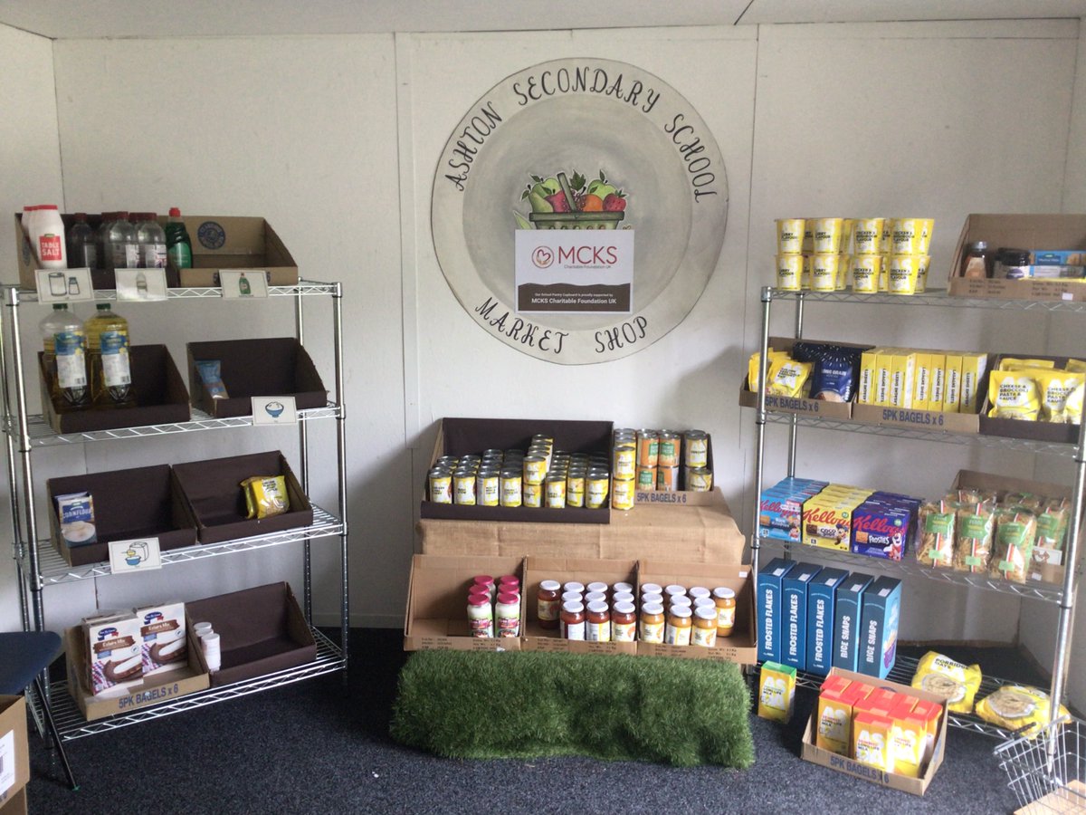 AshtonSecondary's tweet photo. Here you can see our newly outfitted Ashton shop, fully stocked and ready to go thanks to @MCKSCFUK ! #fb #DYW #AshtonValues #Nurture #Respect @Doug_GCC @moore_seana @Magsmul82 @catheri87086777 https://t.co/5X0wukDM8c
