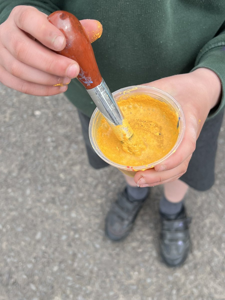 Lisa120381's tweet photo. We smashed, added water, stirred &amp; shared to create this outdoor art today in P1/2 @DunbarneyPS today. https://t.co/4Bg4DYnHCU
