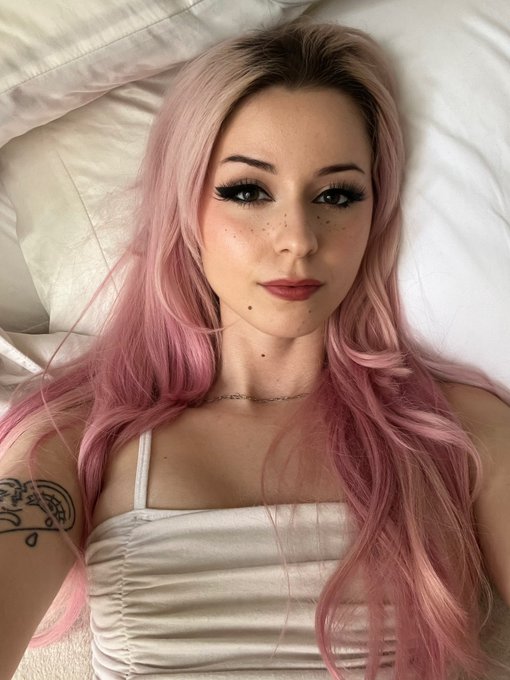 Acting super normal today https://t.co/pEG2ZstBkz