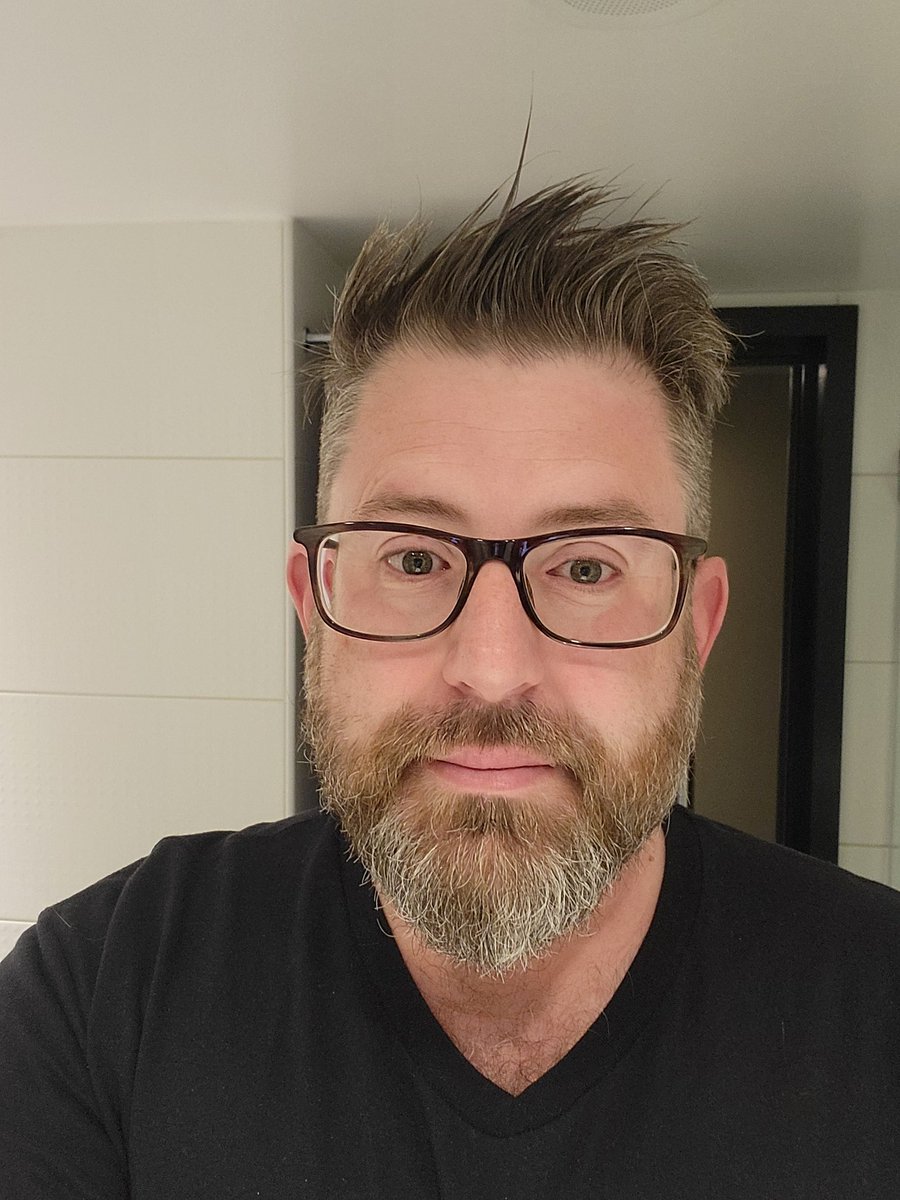 Mike Pitts tweet media