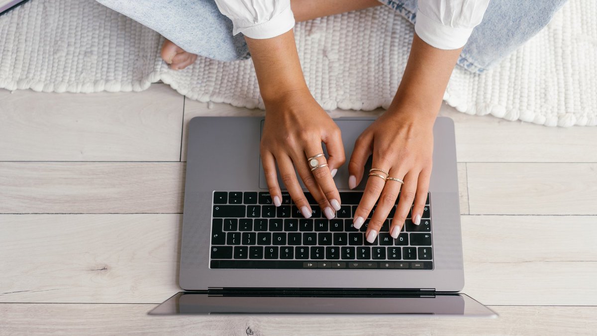 lab2cht's tweet image. Our email updates are one of the best ways to stay connected with Colorado’s anti-trafficking movement. ✉️ We’ll send bite-sized amounts of info directly to your inbox! Sign up here: combathumantrafficking.org/about-human-tr…  #EndHumanTrafficking