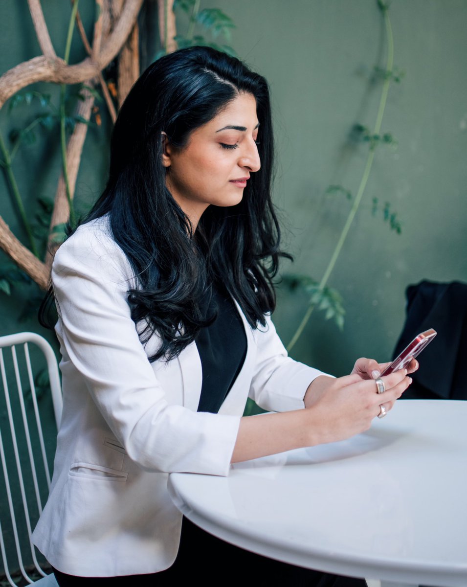 Nayet Kademián tweet media