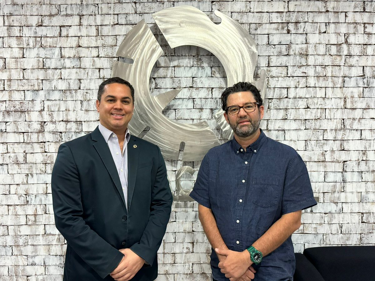 Con el objetivo de impulsar el desarrollo de la industria cinematográfica en el estado de Sonora, Alejandro <a href="/Sugich/">Alejandro Sugich</a> , Productor y Delegado de CANACINE en el estado, se reunió con Juan Álvaro Corral, Presidente de <a href="/CanacintraHmo/">CANACINTRA Hermosillo</a>